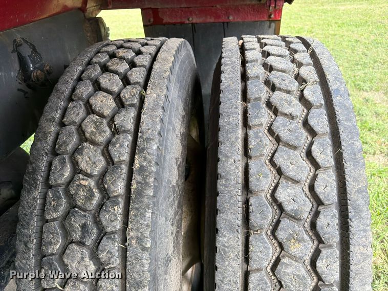 image for item FK3957 2000 Freightliner FL80 dump truck