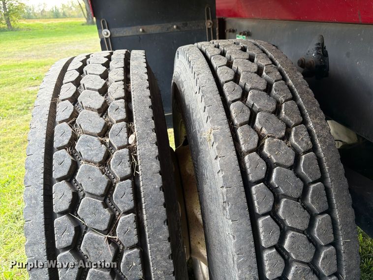 image for item FK3957 2000 Freightliner FL80 dump truck