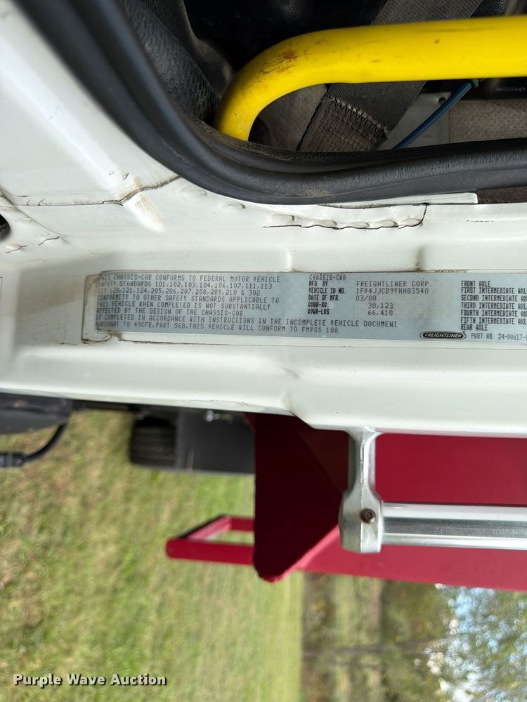 image for item FK3957 2000 Freightliner FL80 dump truck