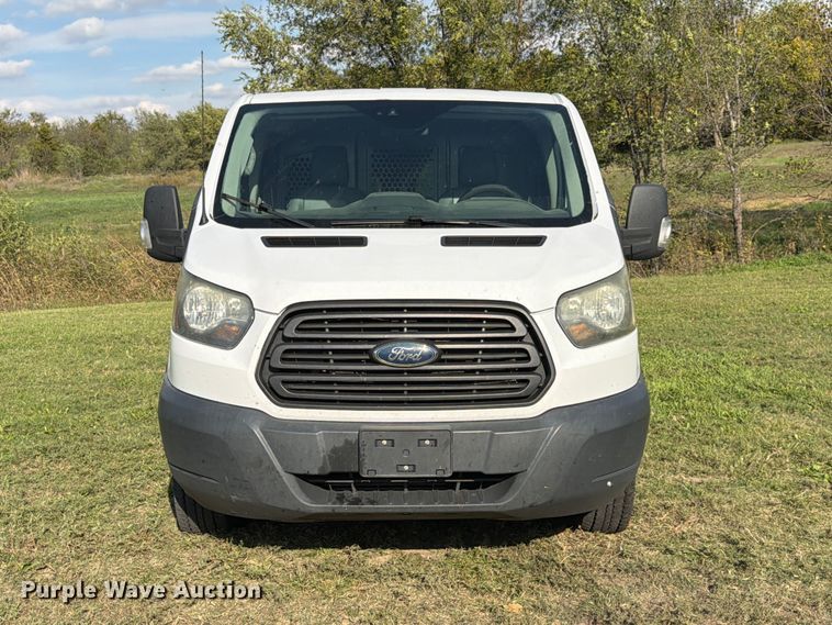 image for item FK3958 2016 Ford Transit 250 delivery van