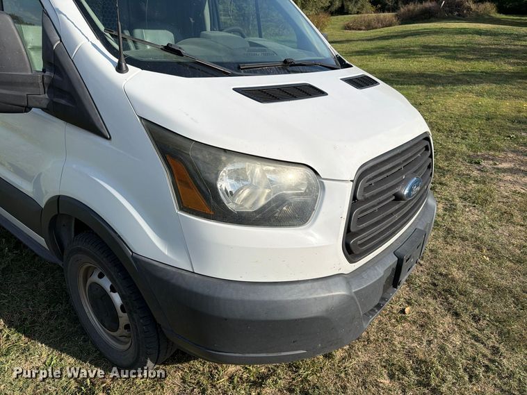 image for item FK3958 2016 Ford Transit 250 delivery van