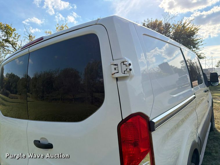 image for item FK3958 2016 Ford Transit 250 delivery van