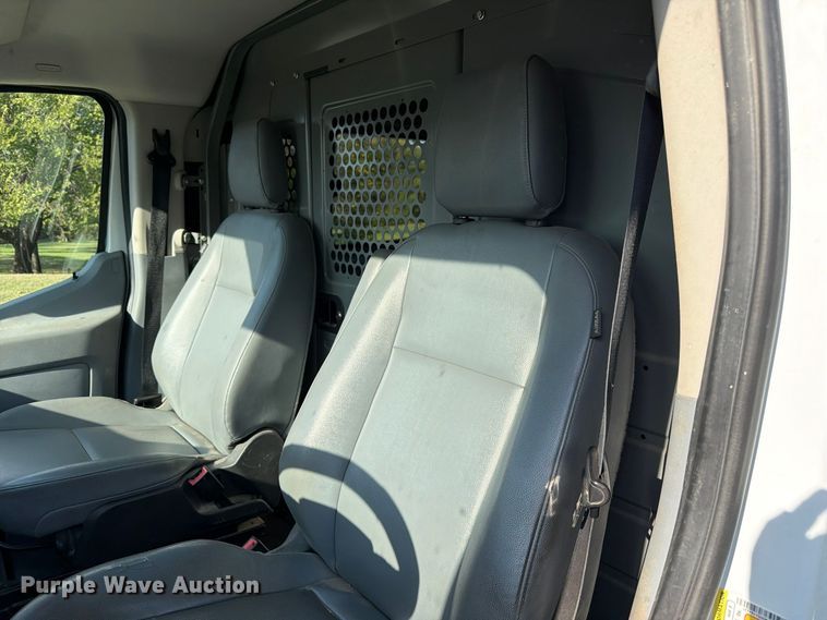 image for item FK3958 2016 Ford Transit 250 delivery van