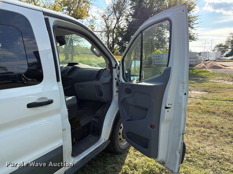 image for item FK3958 2016 Ford Transit 250 delivery van