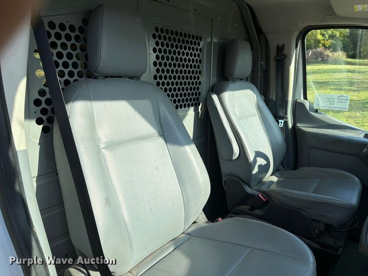 image for item FK3958 2016 Ford Transit 250 delivery van