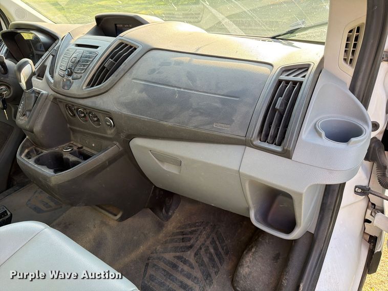 image for item FK3958 2016 Ford Transit 250 delivery van