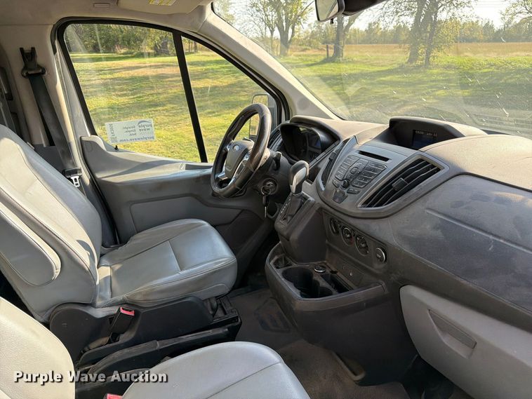 image for item FK3958 2016 Ford Transit 250 delivery van