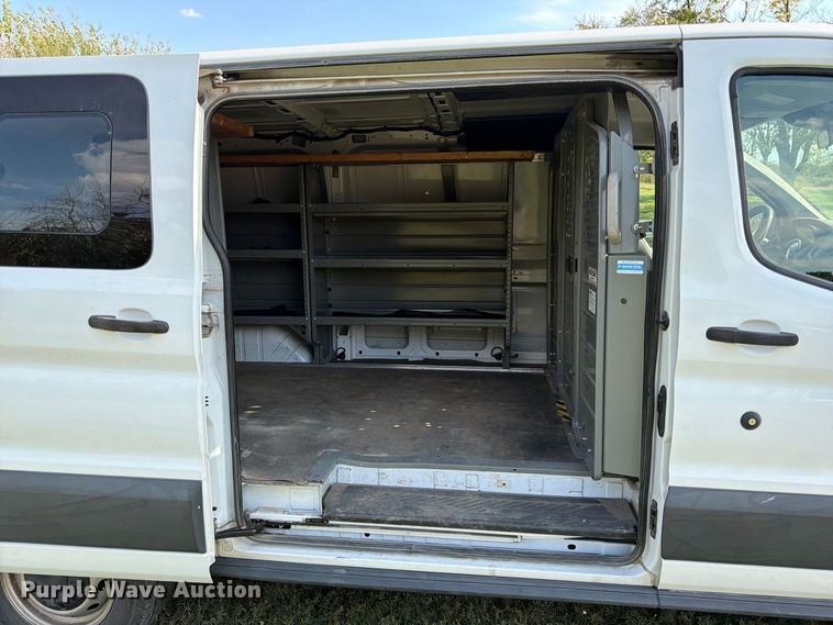 image for item FK3958 2016 Ford Transit 250 delivery van