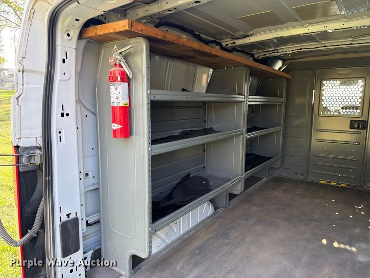 image for item FK3958 2016 Ford Transit 250 delivery van