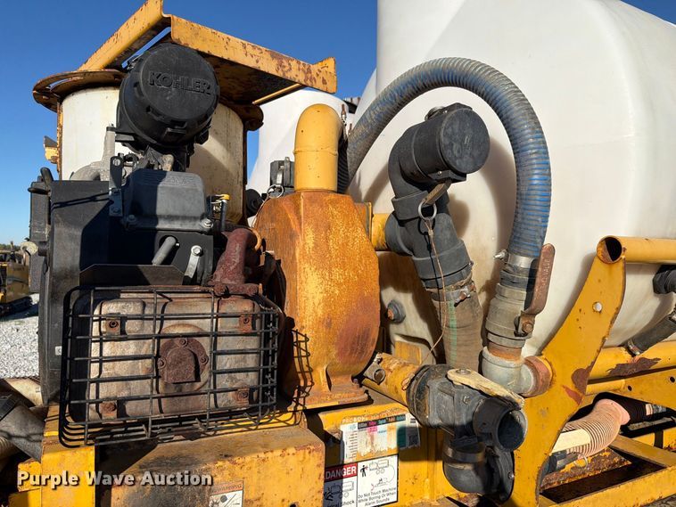 image for item FK4189 2008 Sterling L8500 flatbed truck with mud mixing system  