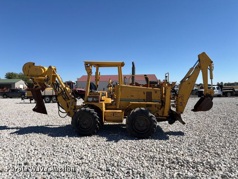 image for item FK4190 2002 Vermeer V8550A cable plow