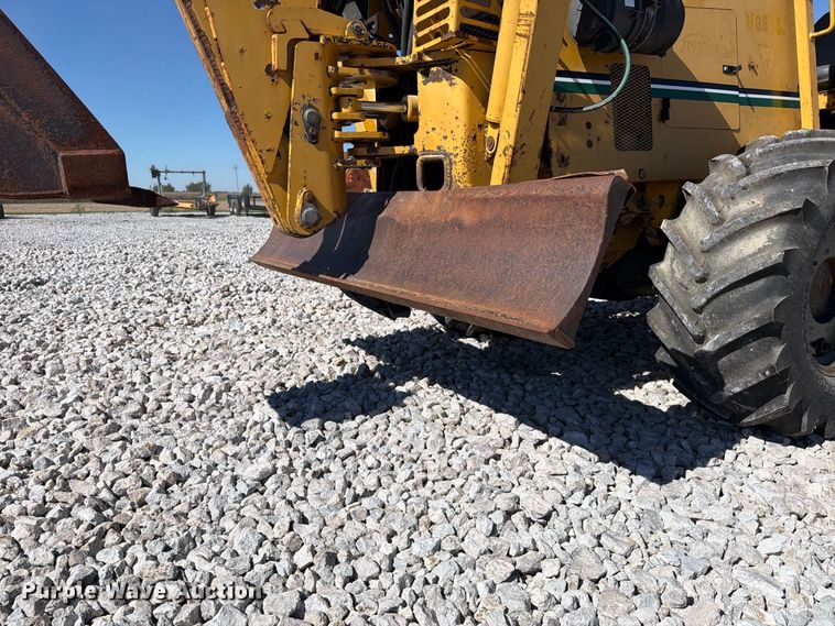 image for item FK4190 2002 Vermeer V8550A cable plow