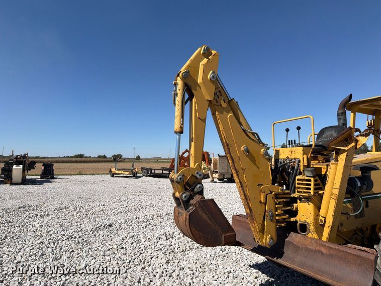image for item FK4190 2002 Vermeer V8550A cable plow