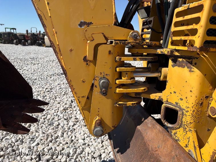 image for item FK4190 2002 Vermeer V8550A cable plow
