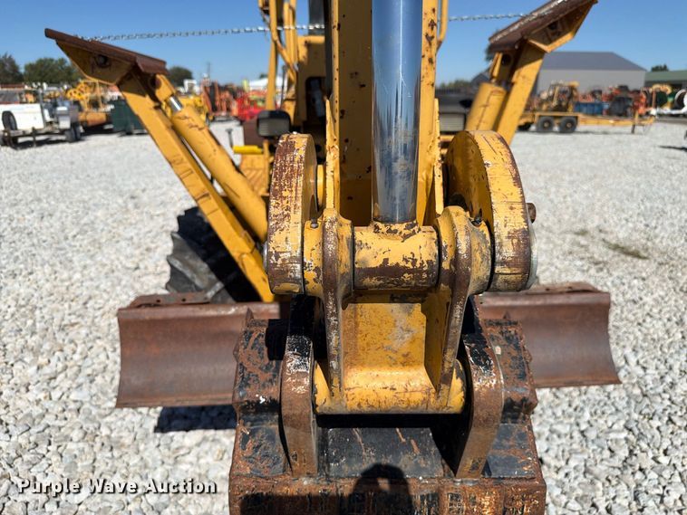 image for item FK4190 2002 Vermeer V8550A cable plow