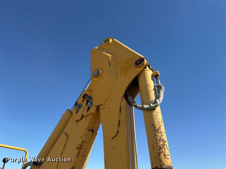 image for item FK4190 2002 Vermeer V8550A cable plow
