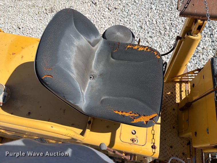 image for item FK4190 2002 Vermeer V8550A cable plow