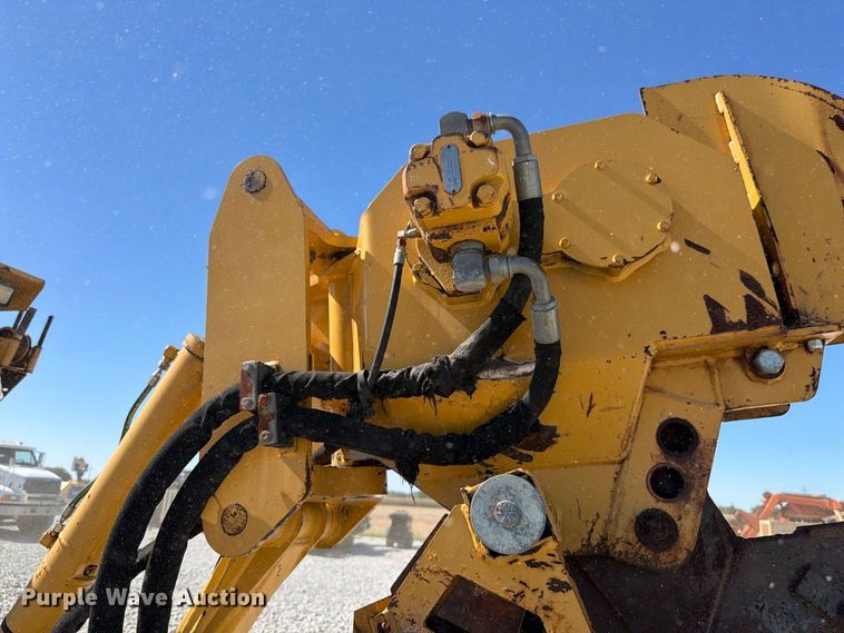 image for item FK4190 2002 Vermeer V8550A cable plow