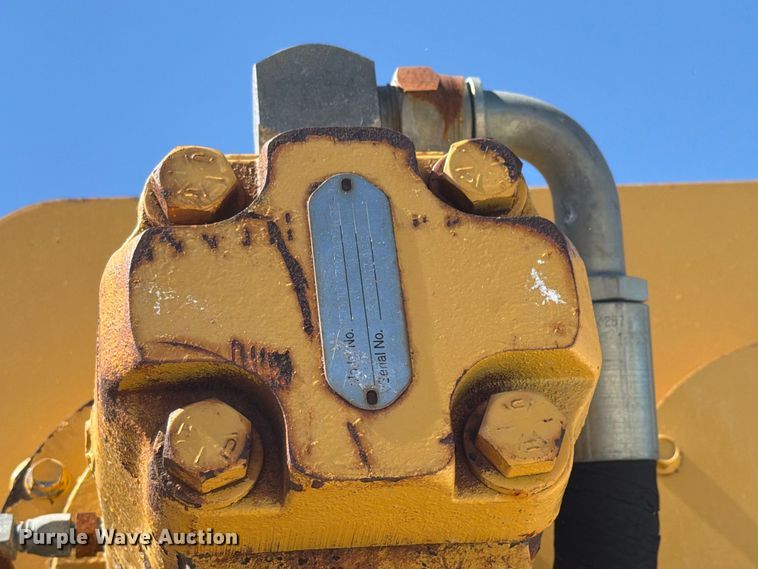 image for item FK4190 2002 Vermeer V8550A cable plow