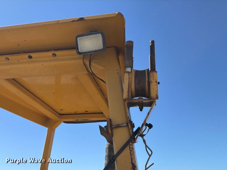 image for item FK4190 2002 Vermeer V8550A cable plow