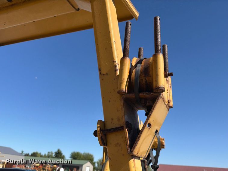 image for item FK4190 2002 Vermeer V8550A cable plow