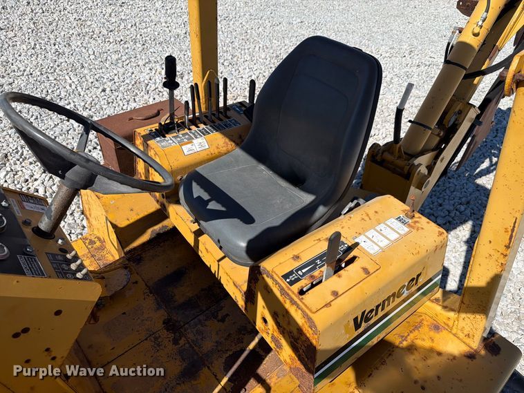 image for item FK4190 2002 Vermeer V8550A cable plow