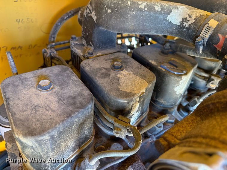 image for item FK4190 2002 Vermeer V8550A cable plow