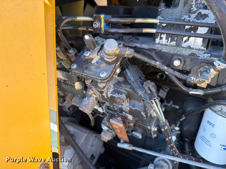 image for item FK4190 2002 Vermeer V8550A cable plow