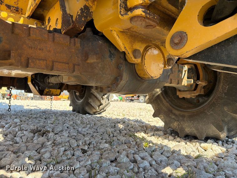 image for item FK4190 2002 Vermeer V8550A cable plow