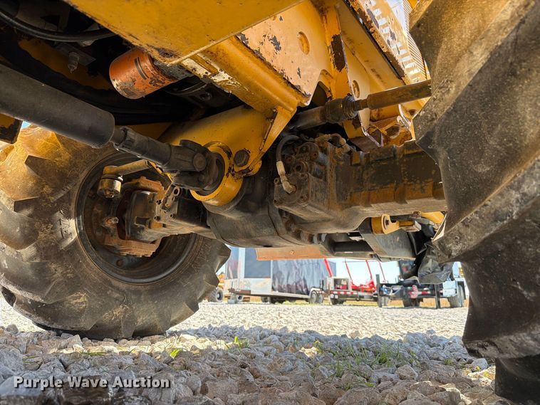 image for item FK4190 2002 Vermeer V8550A cable plow