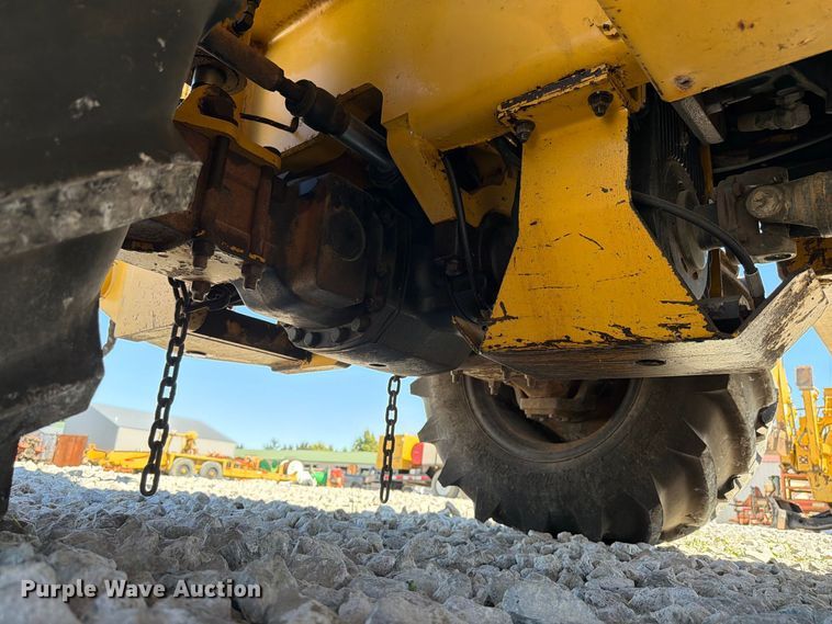 image for item FK4190 2002 Vermeer V8550A cable plow