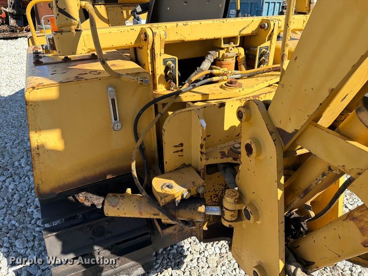 image for item FK4193 1992 Vermeer FLX75 cable plow