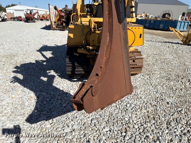 image for item FK4193 1992 Vermeer FLX75 cable plow