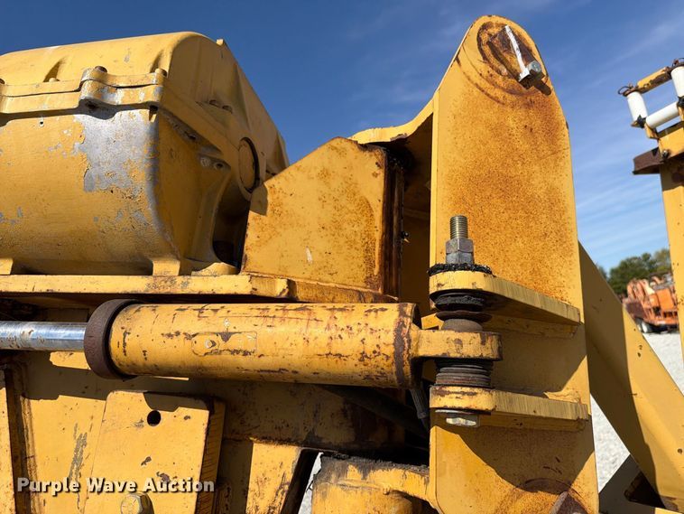 image for item FK4193 1992 Vermeer FLX75 cable plow
