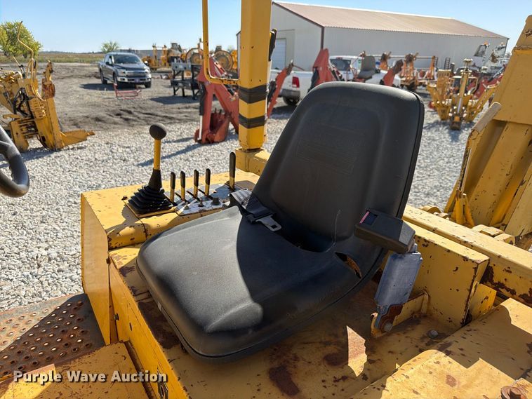 image for item FK4193 1992 Vermeer FLX75 cable plow