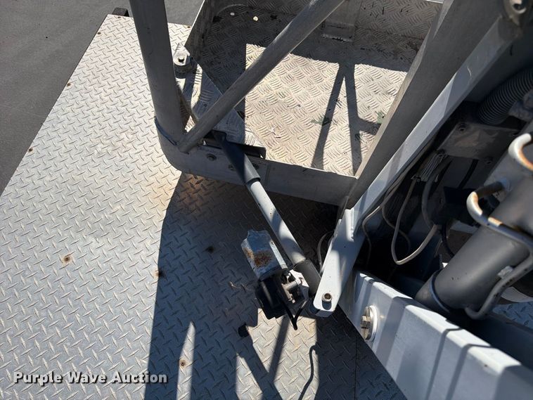 image for item FK4658 2009 Ford F550 bucket truck