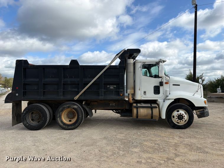 image for item FK5304 2000 International 9100i dump truck