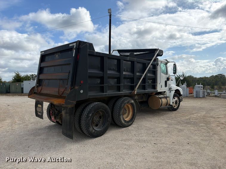 image for item FK5304 2000 International 9100i dump truck