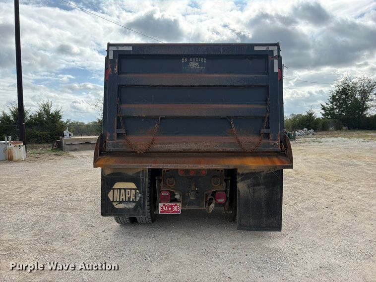 image for item FK5304 2000 International 9100i dump truck