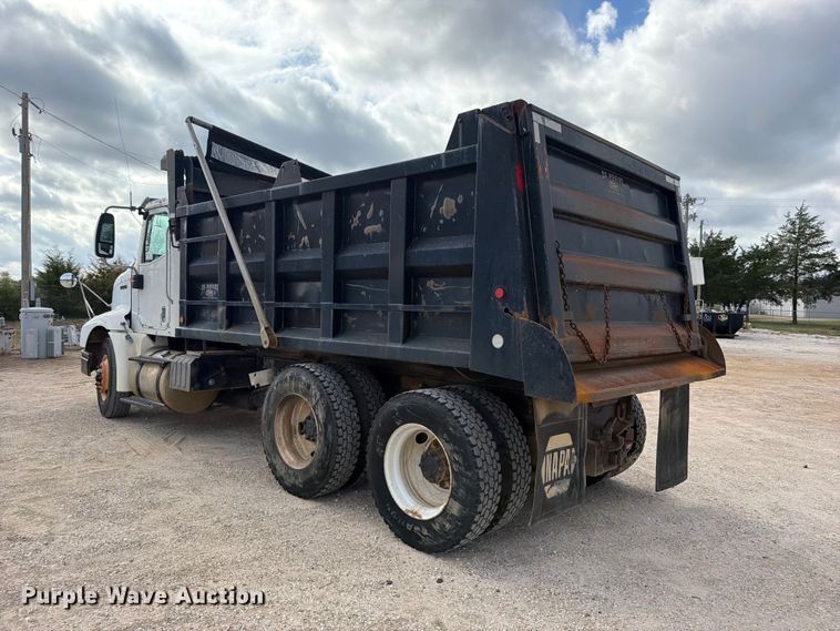 image for item FK5304 2000 International 9100i dump truck