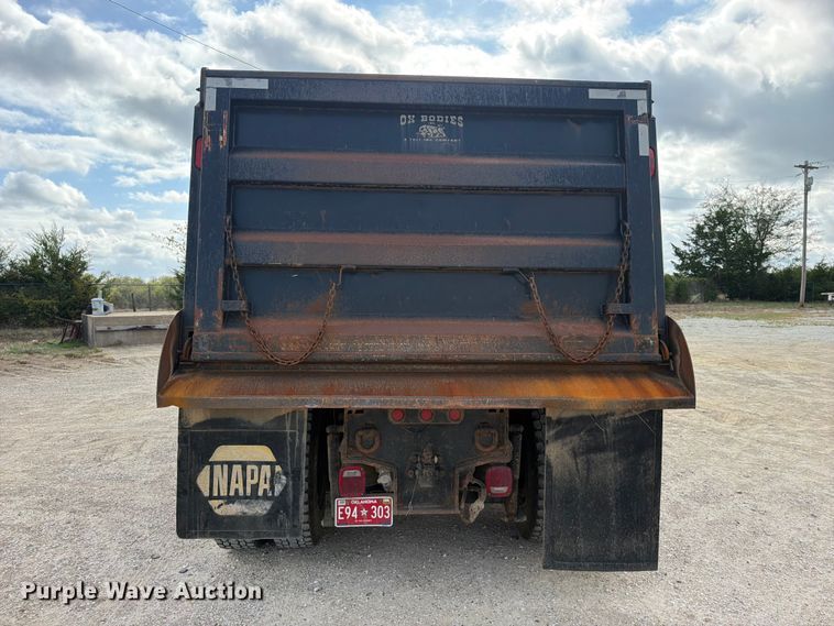 image for item FK5304 2000 International 9100i dump truck