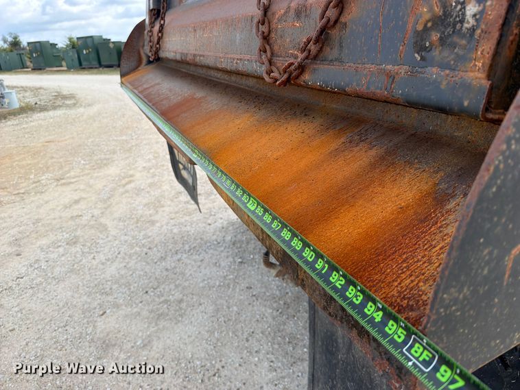image for item FK5304 2000 International 9100i dump truck