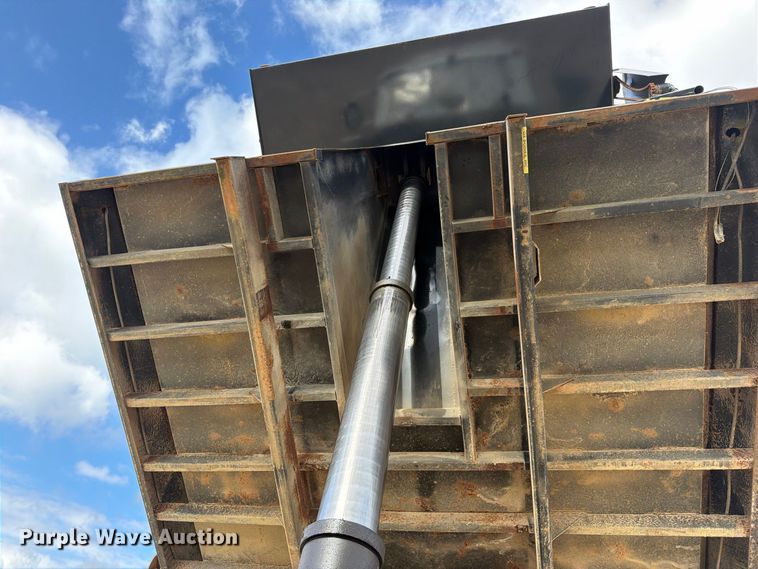 image for item FK5304 2000 International 9100i dump truck