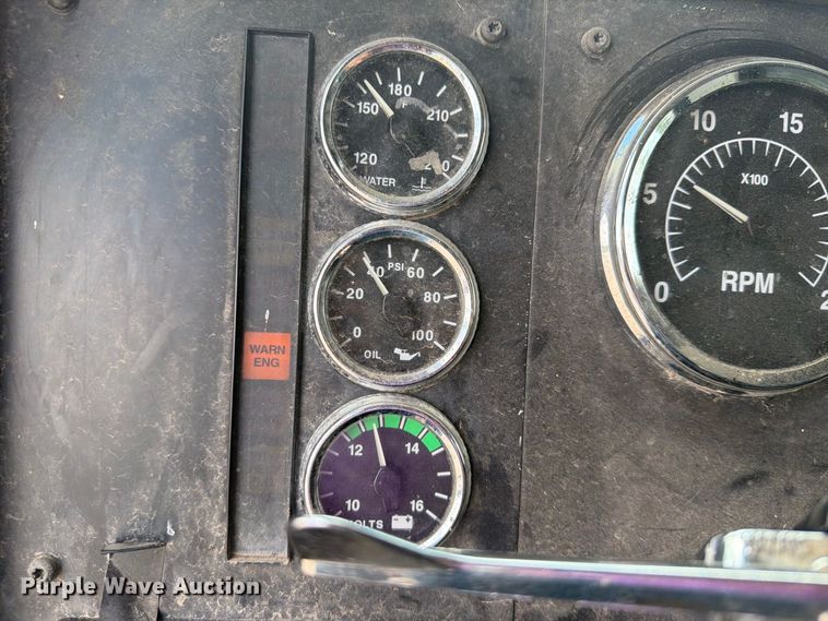 image for item FK5304 2000 International 9100i dump truck