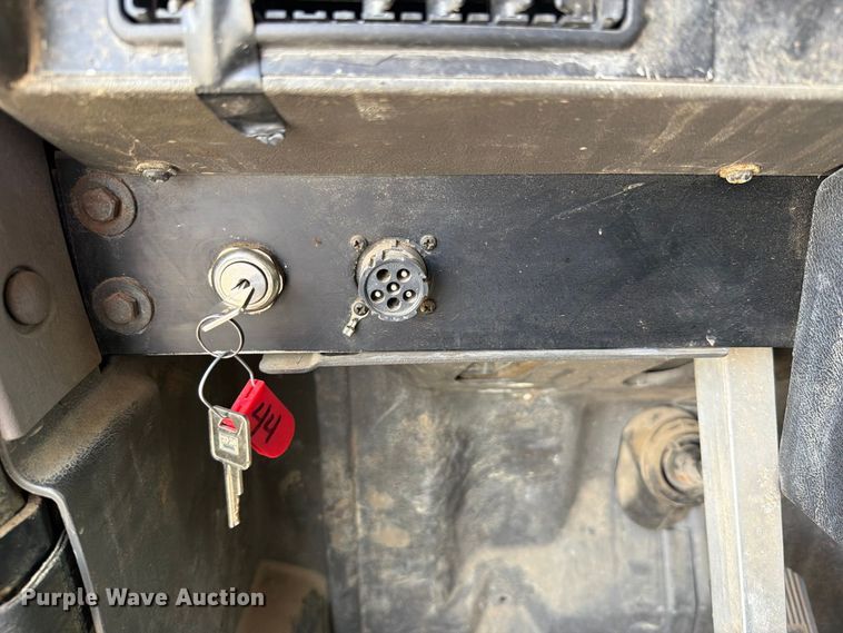 image for item FK5304 2000 International 9100i dump truck