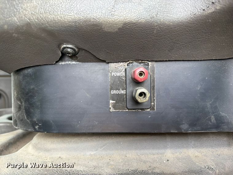 image for item FK5304 2000 International 9100i dump truck