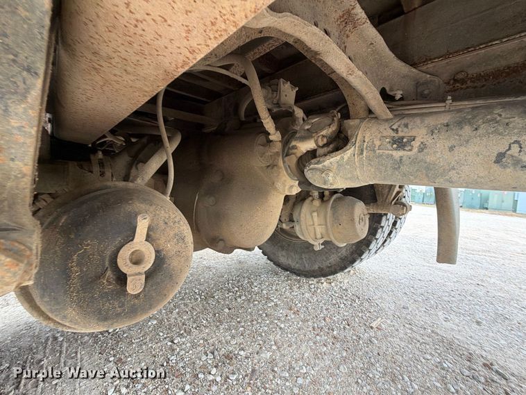 image for item FK5304 2000 International 9100i dump truck