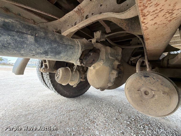 image for item FK5304 2000 International 9100i dump truck