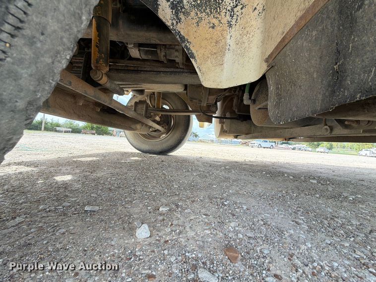 image for item FK5304 2000 International 9100i dump truck