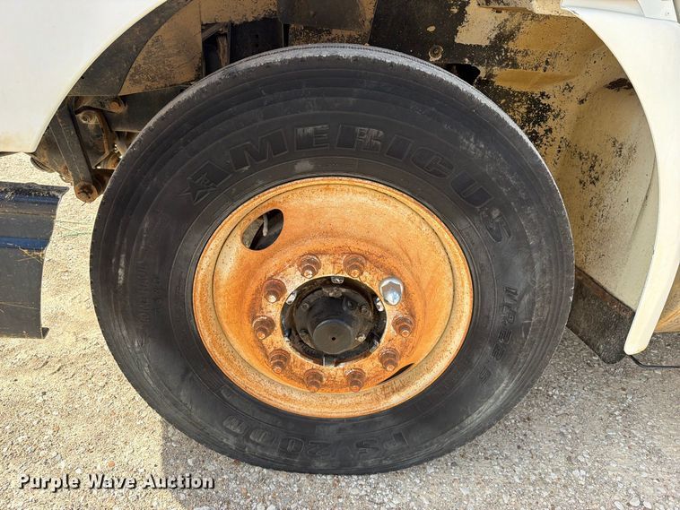 image for item FK5304 2000 International 9100i dump truck